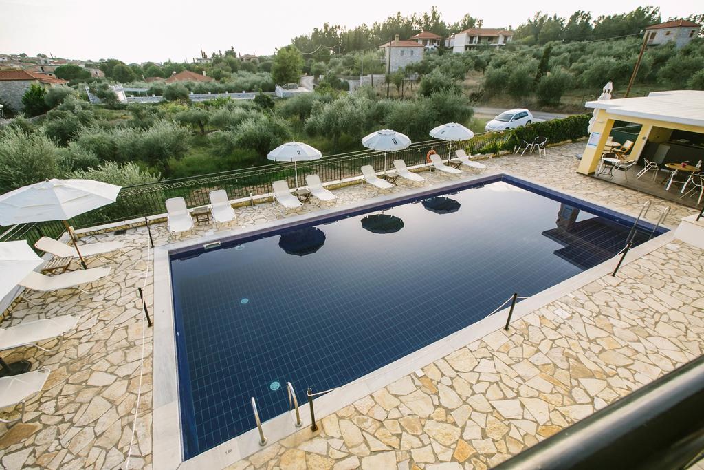 Hotel Aphrodite Stoupa Bagian luar foto