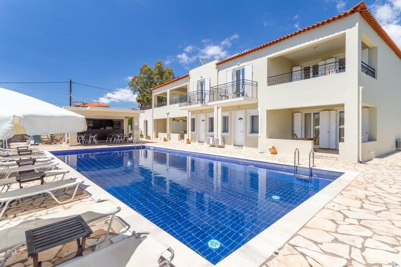 Hotel Aphrodite Stoupa Bagian luar foto