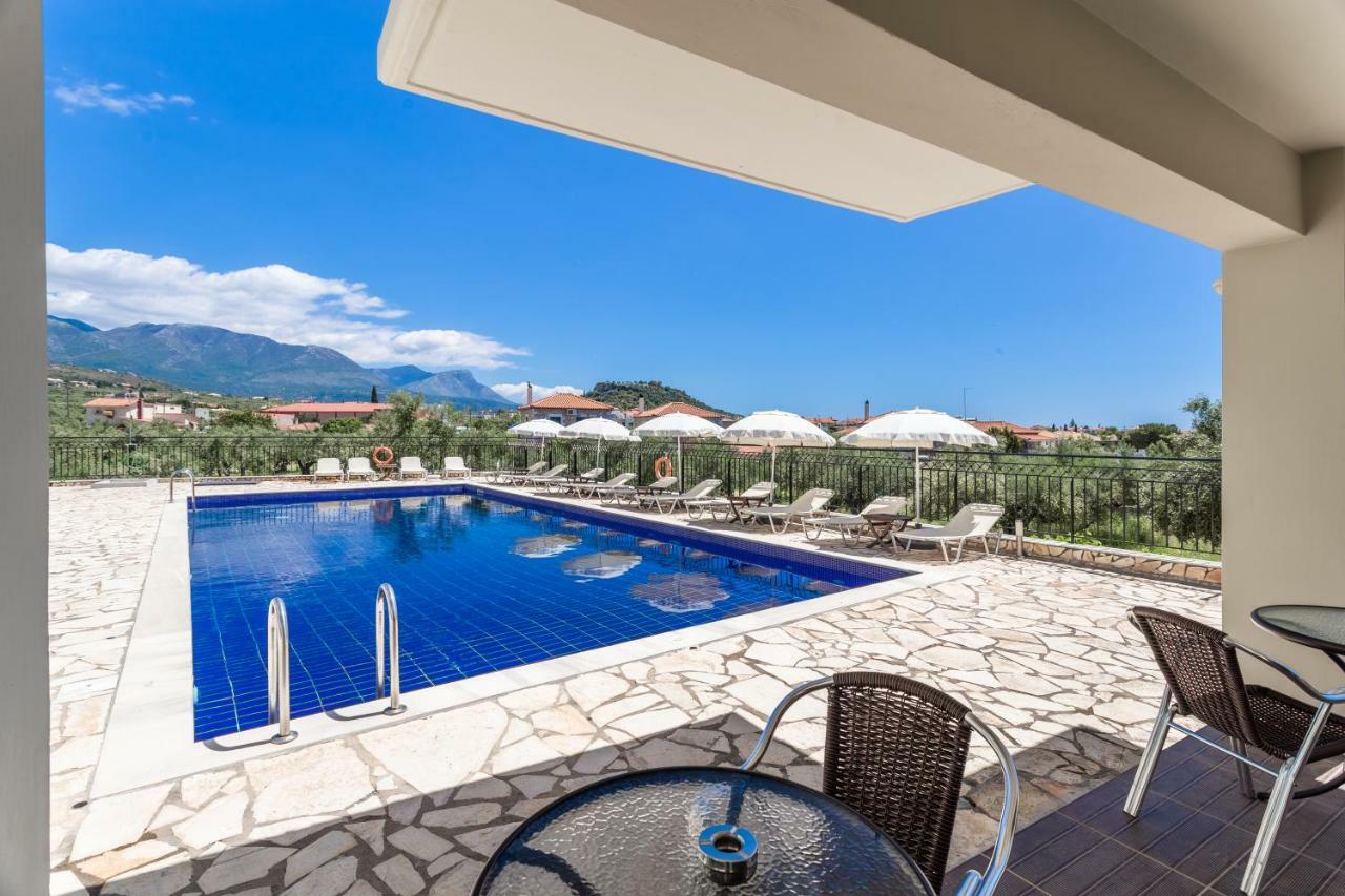 Hotel Aphrodite Stoupa Bagian luar foto