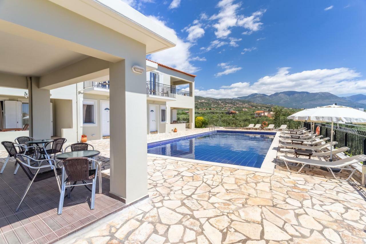 Hotel Aphrodite Stoupa Bagian luar foto