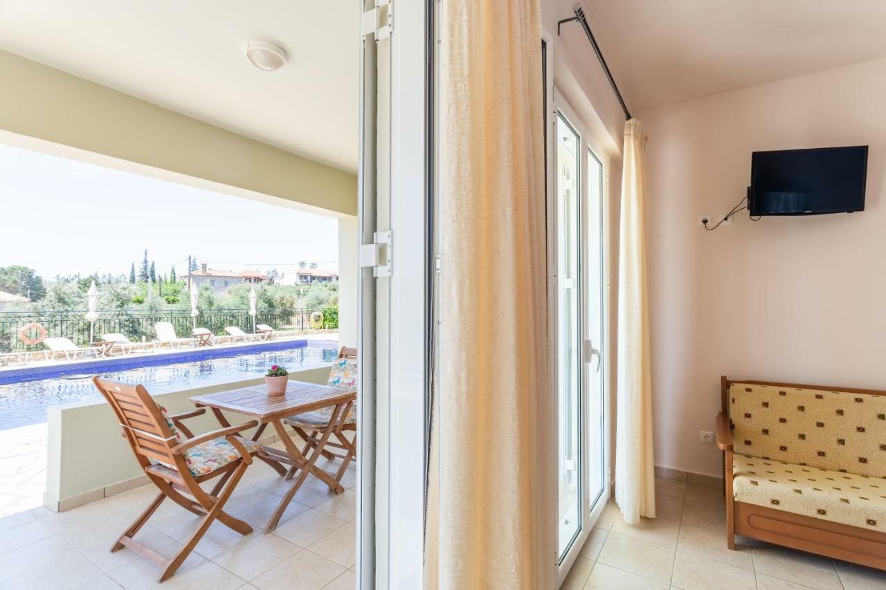 Hotel Aphrodite Stoupa Bagian luar foto