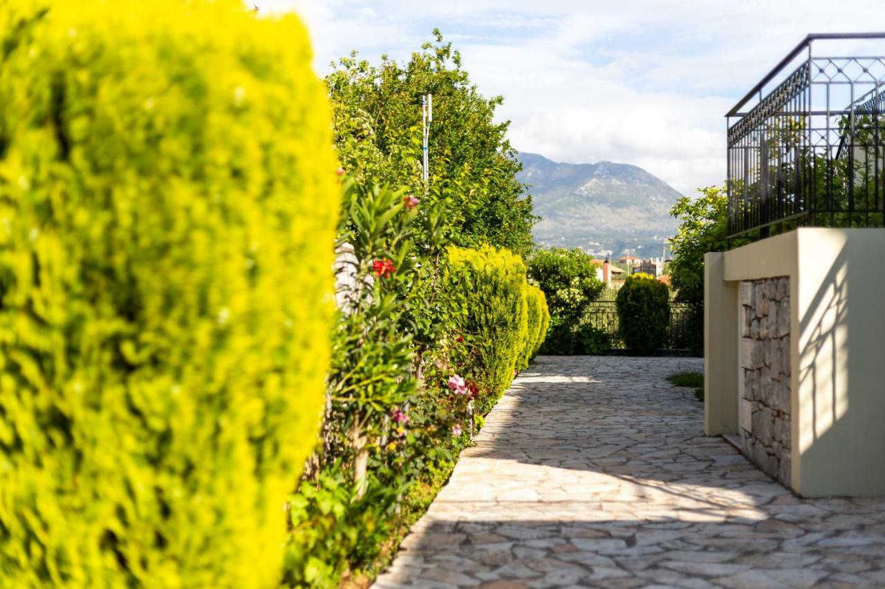 Hotel Aphrodite Stoupa Bagian luar foto