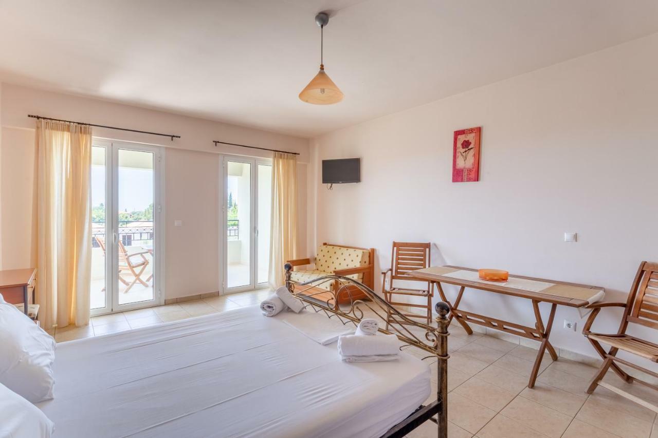 Hotel Aphrodite Stoupa Bagian luar foto