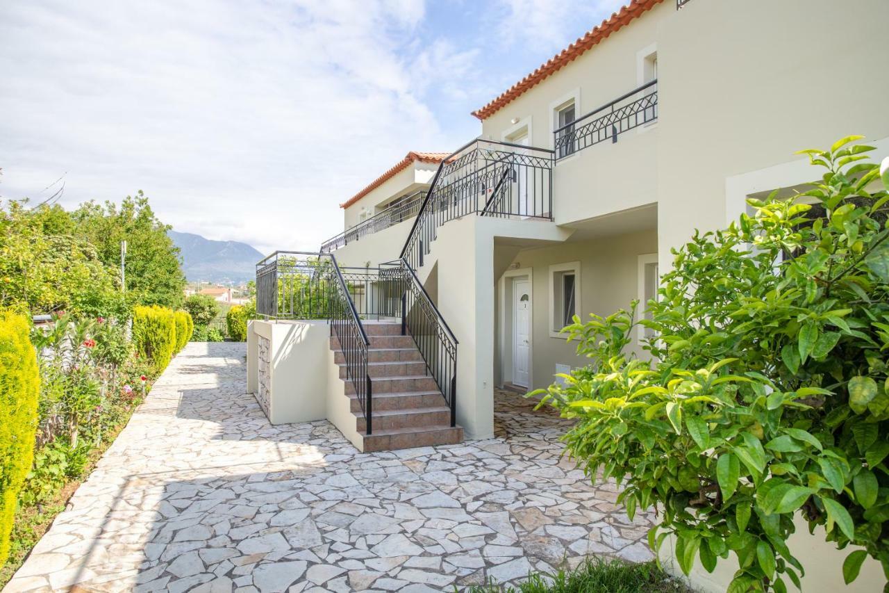 Hotel Aphrodite Stoupa Bagian luar foto